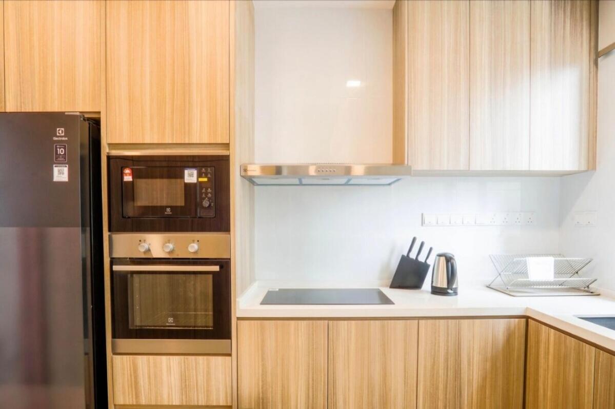 68 Palms 03 L Midvalley L Kl Sentral *